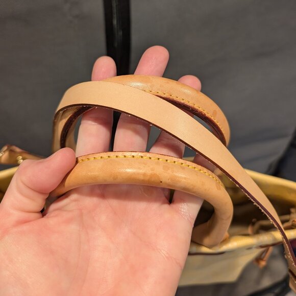 Dooney & Bourke Yellow Signature Tassel Tote Handbag Medium w/ Crossbody Strap - Picture 6 of 10